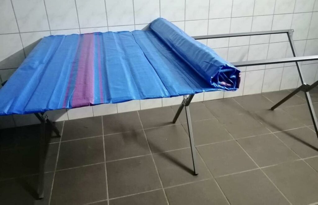 Összecsukható vásározó puskaasztal több méretben